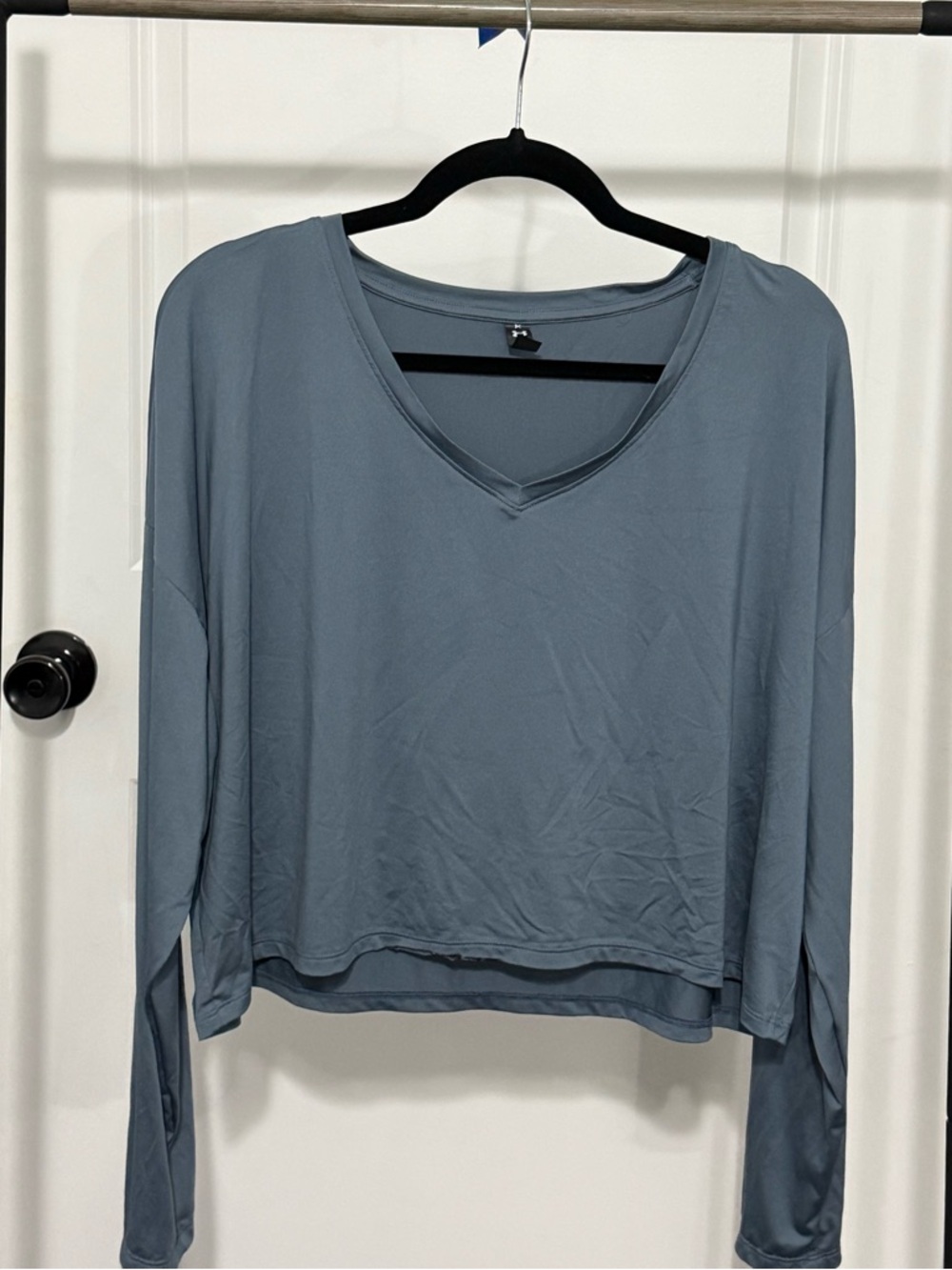 Under Armour Women's Motion V-Neck Long Sleeve Top in Dusty Blue